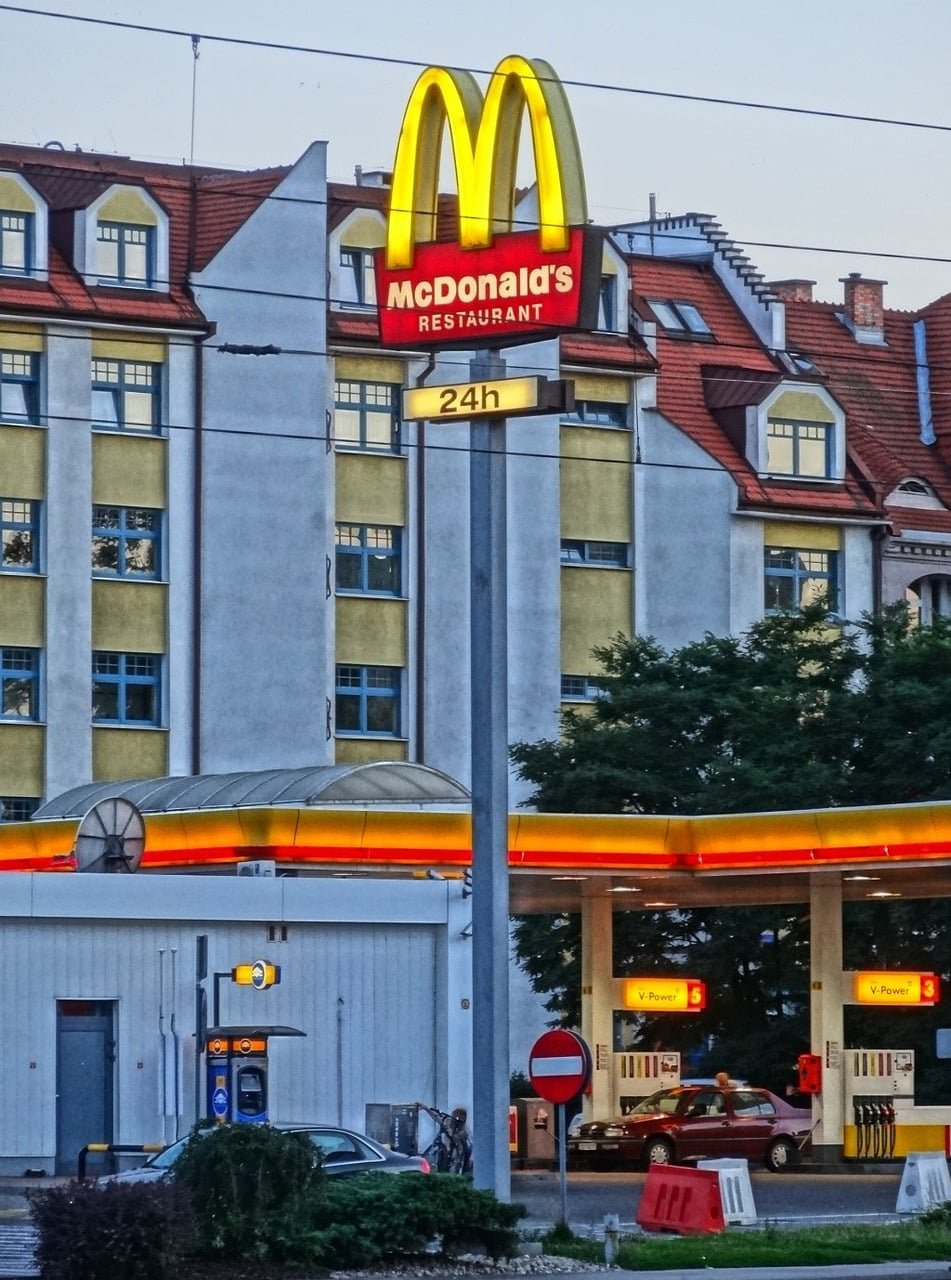 Image of Mcdonald's restaurant