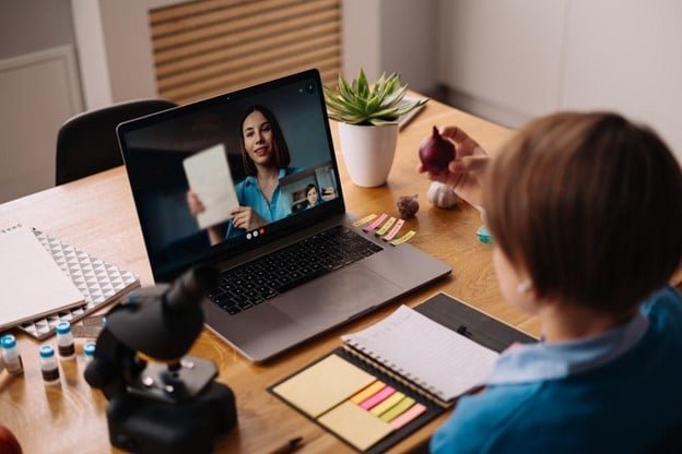 a student taking online tutor class